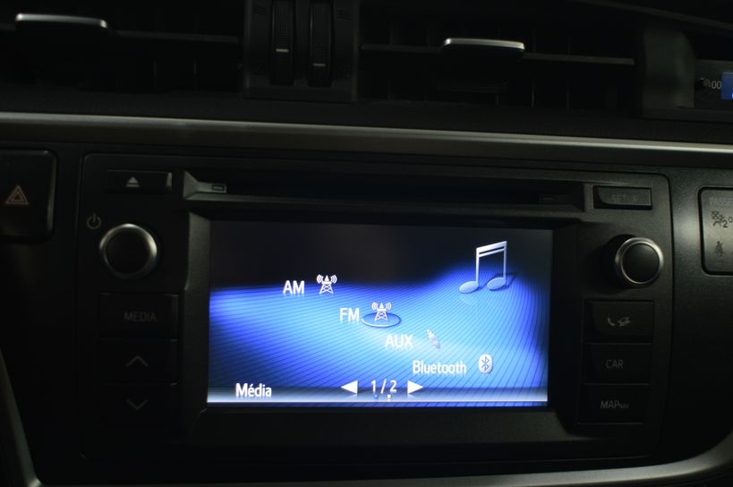 TOYOTA AURIS BUSINESS 2014 - Photo n°15