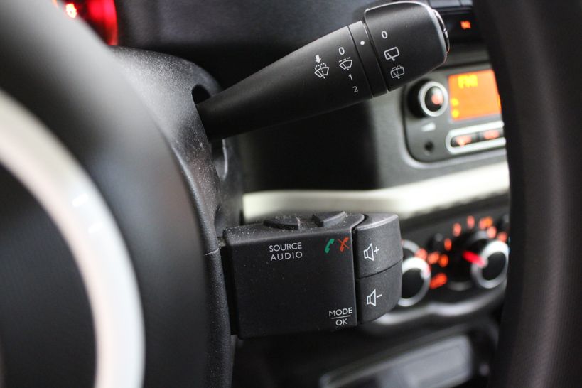 RENAULT TWINGO III 2021 - Photo n°17