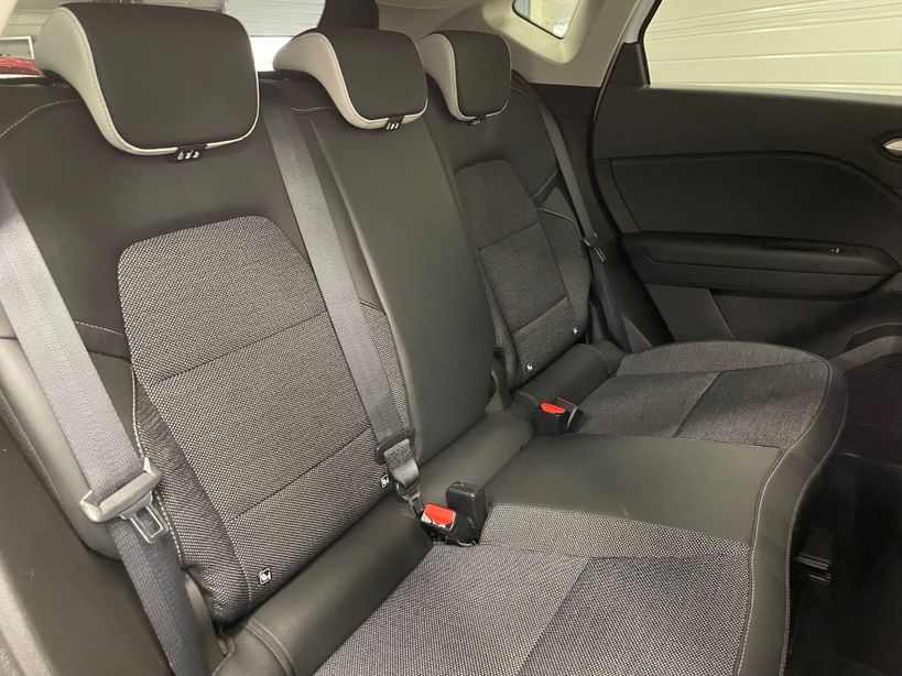 RENAULT CAPTUR 2023 - Photo n°12