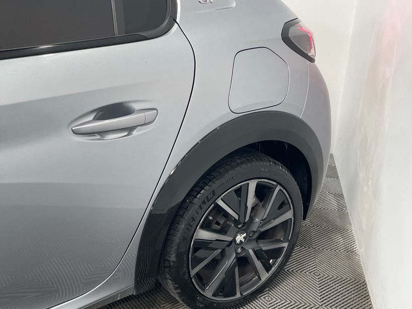 PEUGEOT 208 2023 - Photo n°14
