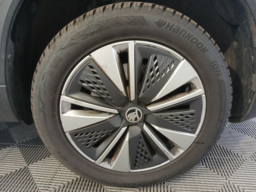 SKODA KAROQ 2023 - Photo n°21