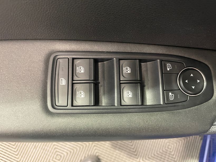 RENAULT CAPTUR 2022 - Photo n°11