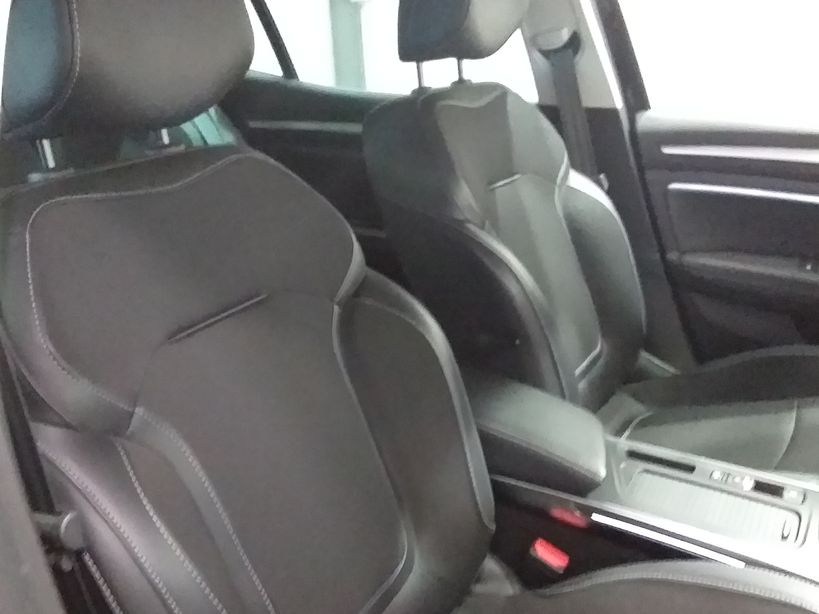 RENAULT MEGANE IV BERLINE 2022 - Photo n°26