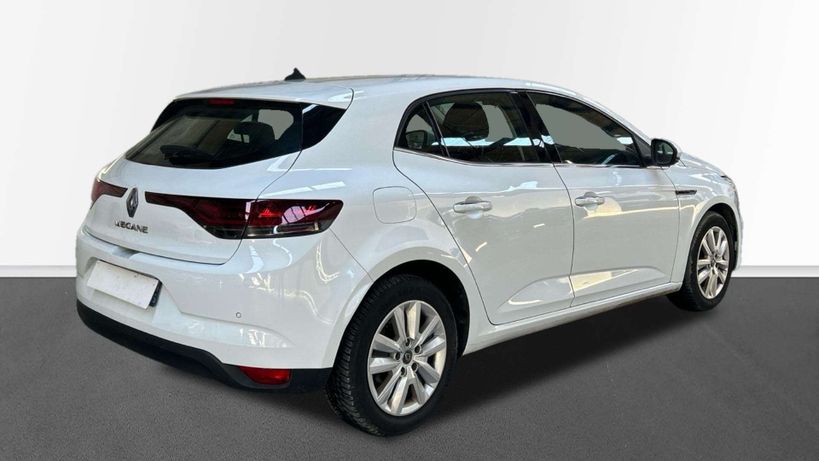 RENAULT MEGANE IV BERLINE 2021 - Photo n°5