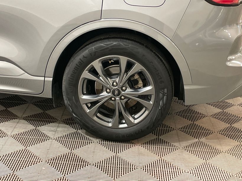 FORD KUGA 2022 - Photo n°28