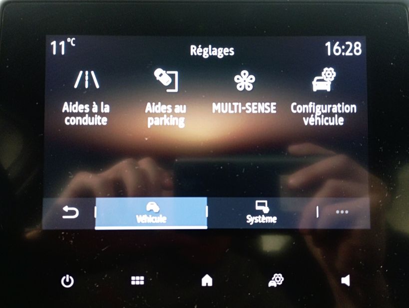 RENAULT CLIO V 2021 - Photo n°24