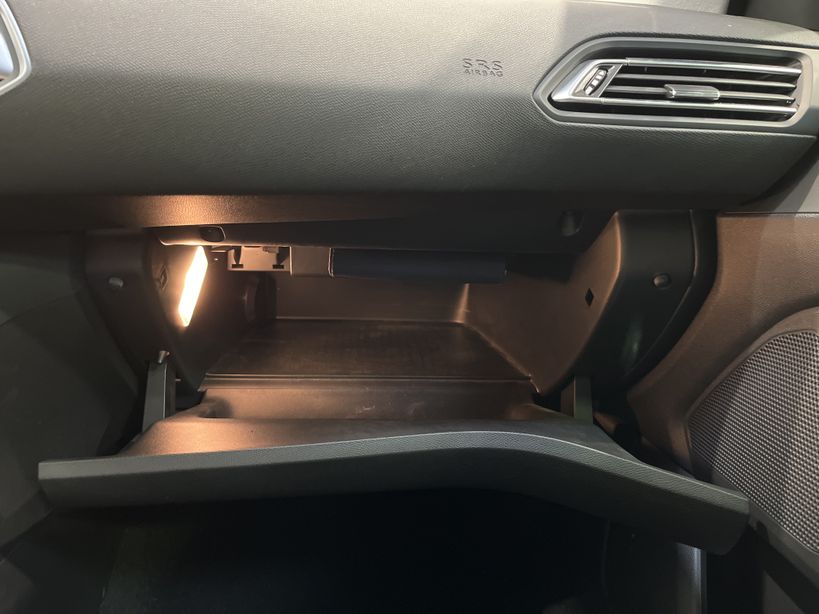 PEUGEOT 308 2016 - Photo n°25