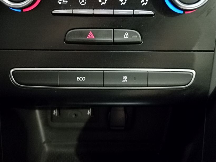 RENAULT MEGANE IV BERLINE BUSINESS 2019 - Photo n°22