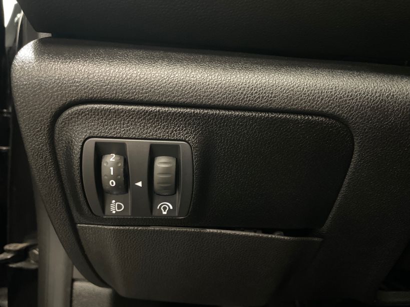 RENAULT MEGANE IV BERLINE 2022 - Photo n°23