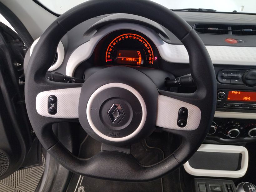 RENAULT TWINGO III 2017 - Photo n°12