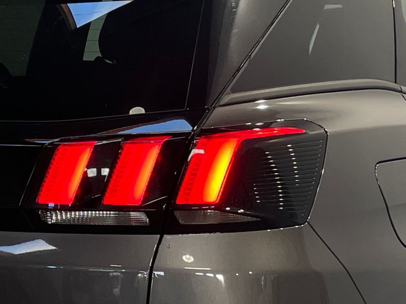 PEUGEOT 3008 2023 - Photo n°8