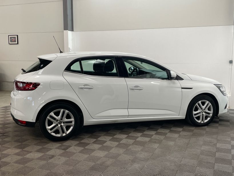 RENAULT MEGANE IV BERLINE BUSINESS 2020 - Photo n°27