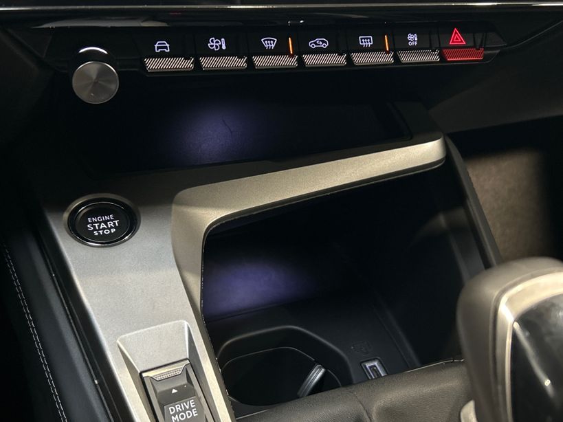 PEUGEOT 308 2023 - Photo n°18