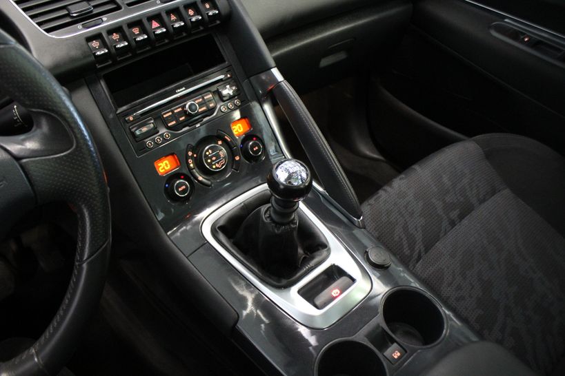 PEUGEOT 3008 2011 - Photo n°21