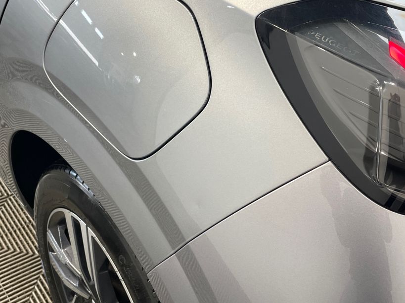 PEUGEOT 208 2023 - Photo n°14