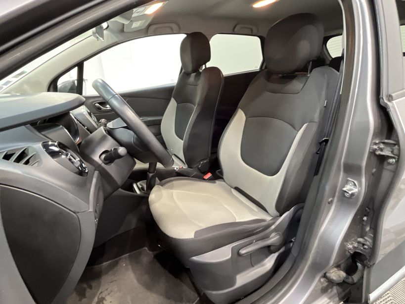 RENAULT CAPTUR 2014 - Photo n°9
