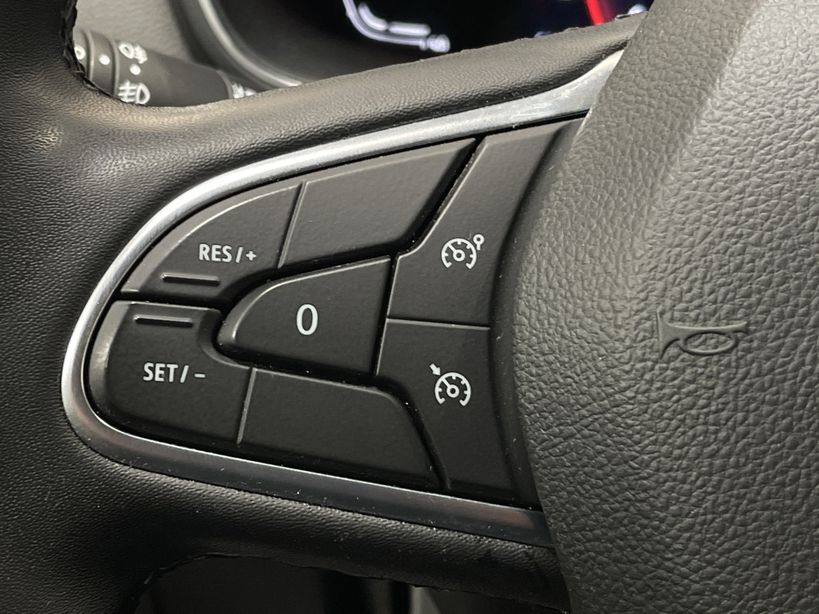 RENAULT MEGANE IV BERLINE 2021 - Photo n°27