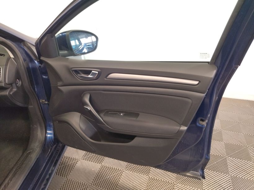 RENAULT MEGANE IV ESTATE 2021 - Photo n°7