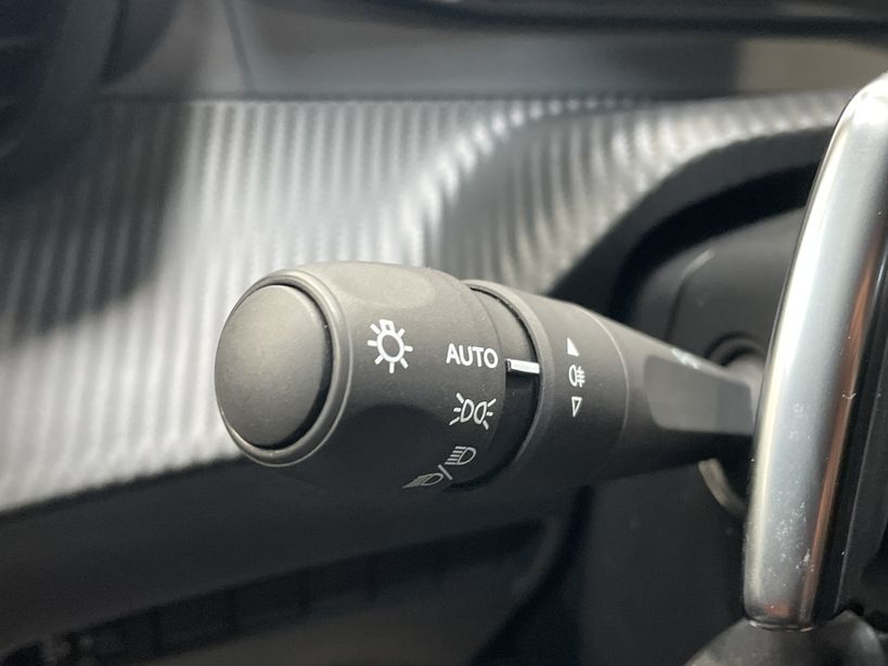 PEUGEOT 2008 2023 - Photo n°32