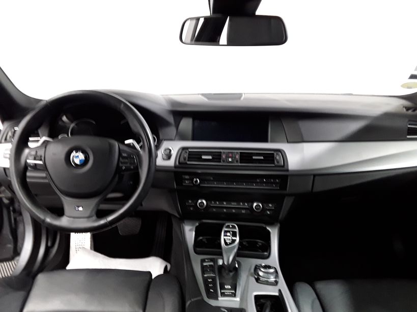 BMW SERIE 5 TOURING F11 2013 - Photo n°18