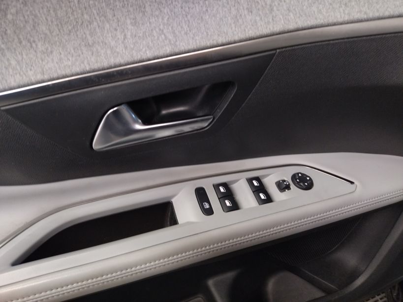 PEUGEOT 5008 2019 - Photo n°24