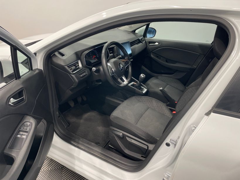 RENAULT CLIO V 2021 - Photo n°18