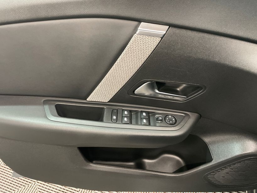 CITROEN C4 X 2023 - Photo n°22