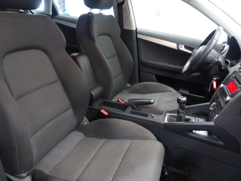 AUDI A3 SPORTBACK 2010 - Photo n°6