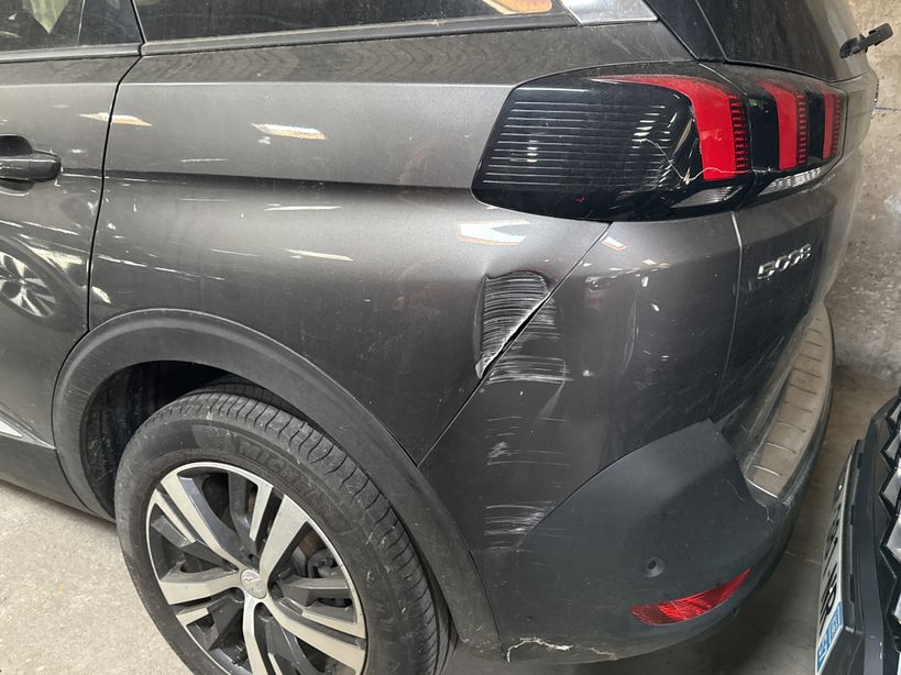PEUGEOT 5008 2023 - Photo n°1