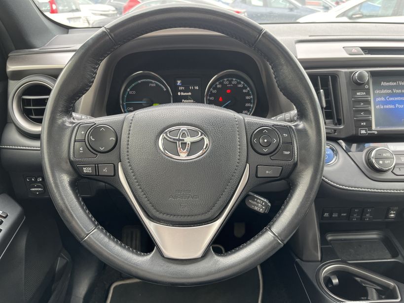 TOYOTA RAV4 HYBRIDE RC18 PRO 2019 - Photo n°11