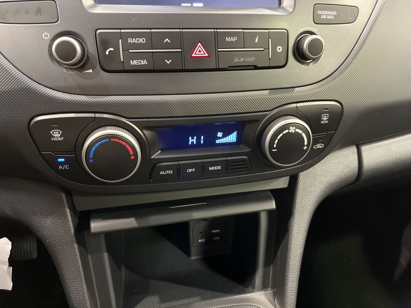 HYUNDAI i10 2016 - Photo n°17