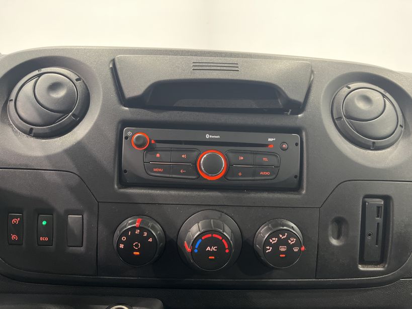 RENAULT MASTER FOURGON 2018 - Photo n°9
