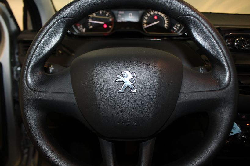 PEUGEOT 208 AFFAIRE 2017 - Photo n°19