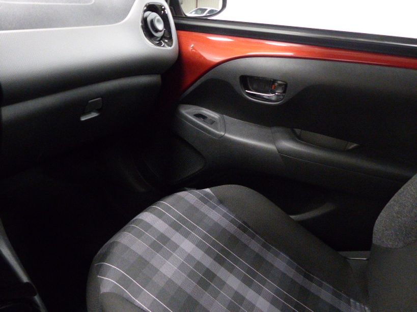 PEUGEOT 108 2020 - Photo n°22