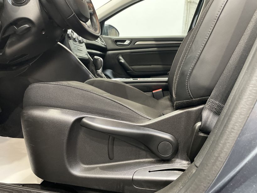 RENAULT MEGANE IV ESTATE 2021 - Photo n°36