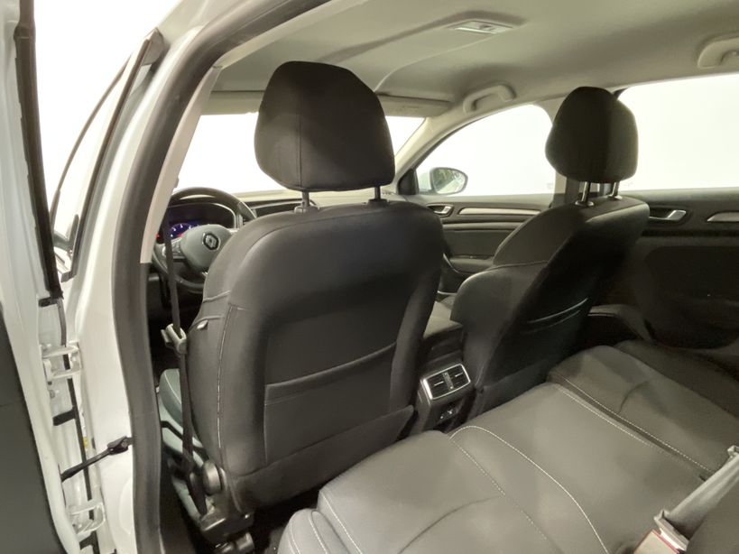 RENAULT MEGANE IV BERLINE 2021 - Photo n°39