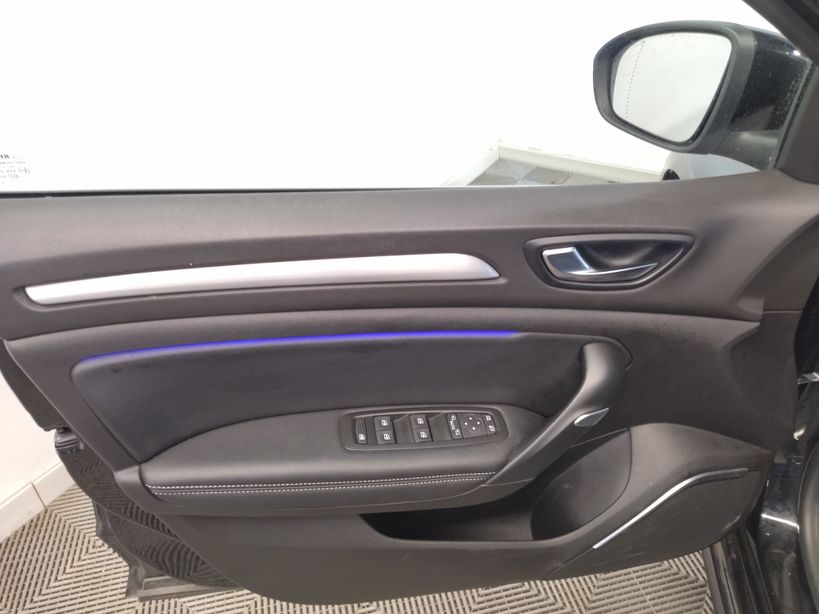 RENAULT MEGANE IV BERLINE 2020 - Photo n°10