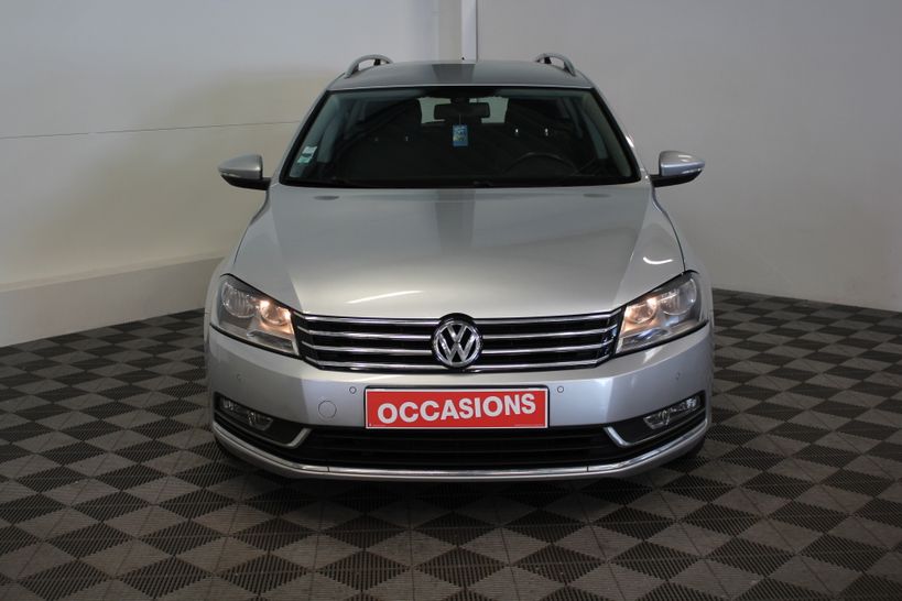 VOLKSWAGEN PASSAT SW BUSINESS 2014 - Photo n°2