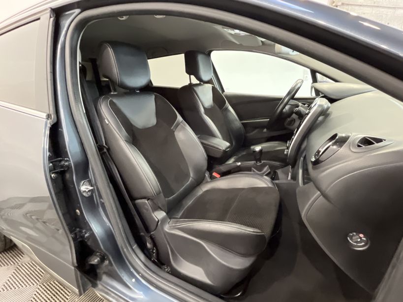 RENAULT CLIO IV ESTATE 2018 - Photo n°41