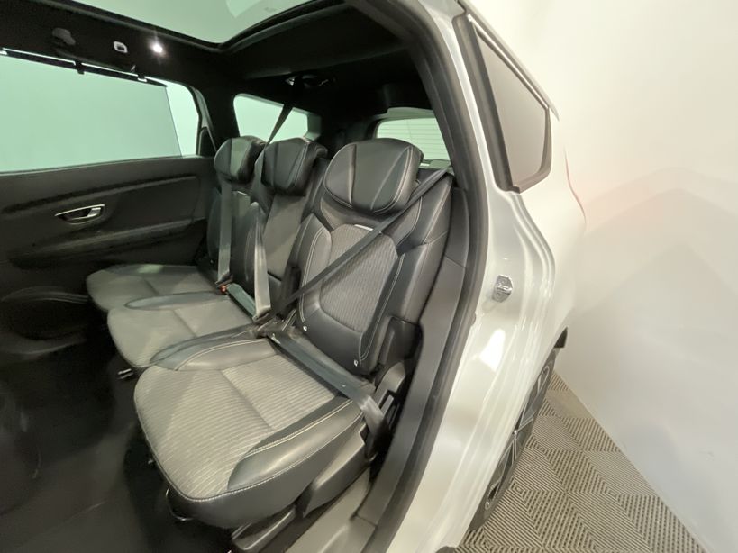 RENAULT GRAND SCENIC IV 2023 - Photo n°10